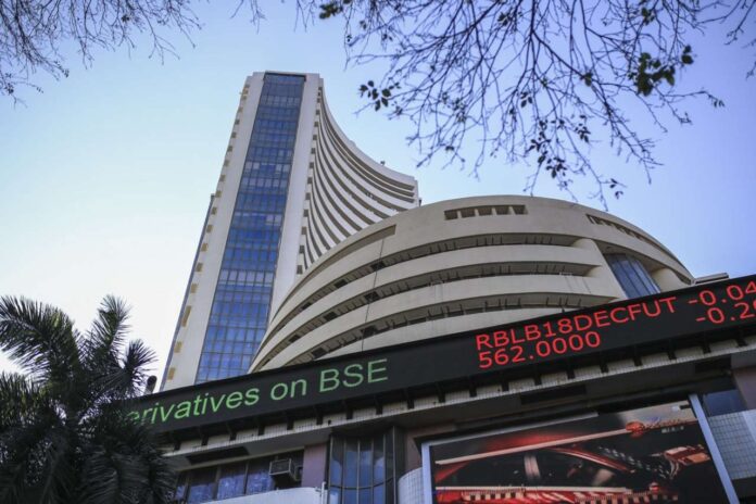 In less than three years, the Indian stock market has surged by over 1 trillion USD, pushing the total market capitalization to 4 trillion USD.