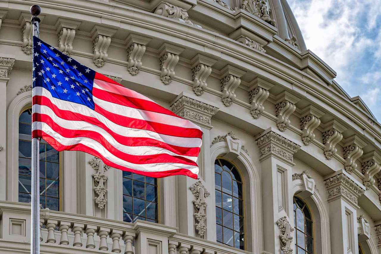Despite the public debt reaching dangerous levels for both the economy and national security, the U.S. government cannot cease borrowing